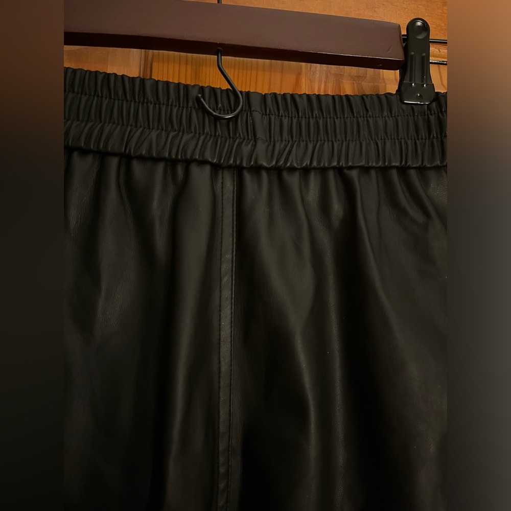 Topshop faux leather mini skirt - Picture 10 of 13